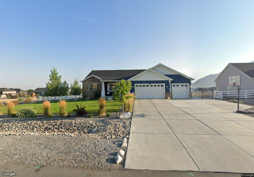 1209 E Blue Moon Dr unit 21, Lake Point, UT 84074 - photo 1