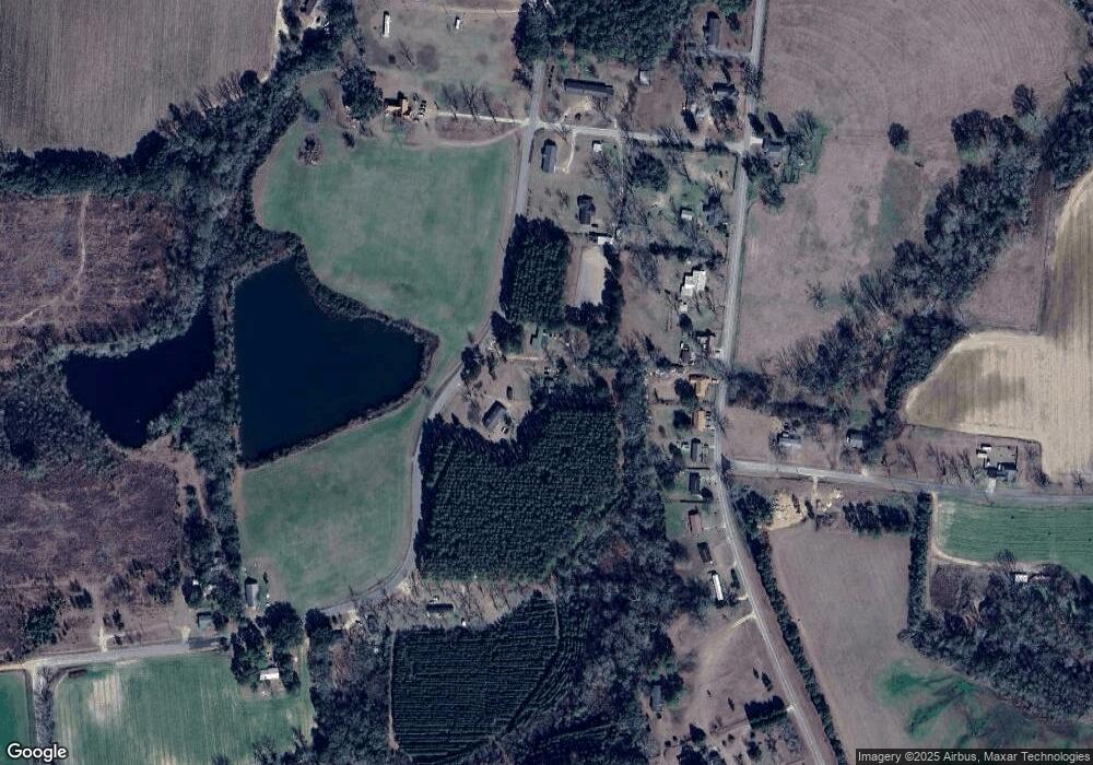 509 Ocmulgee St W, Broxton, GA 31519 - photo 1