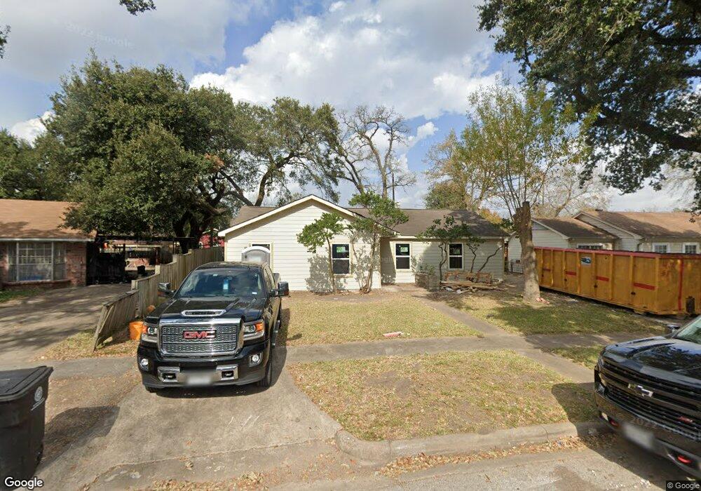 7507 Hereford St, Houston, TX 77087 - photo 1