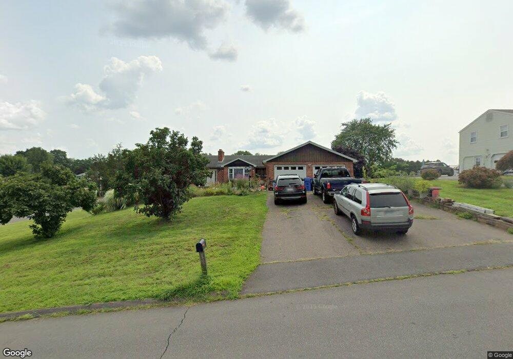 5 Sequoia Dr, Cromwell, CT 06416 - photo 1