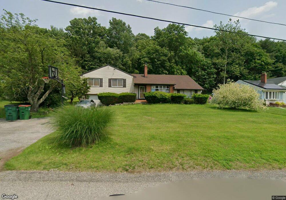 19 Westview Dr, Poughkeepsie, NY 12603 - photo 1