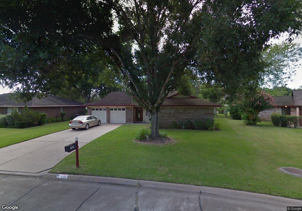 609 Heather Ln, Friendswood, TX 77546 - photo 1