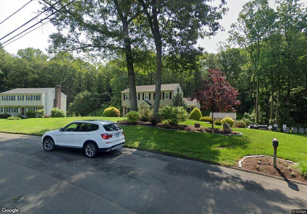 538 Cobblestone Dr, Orange, CT 06477 - photo 1
