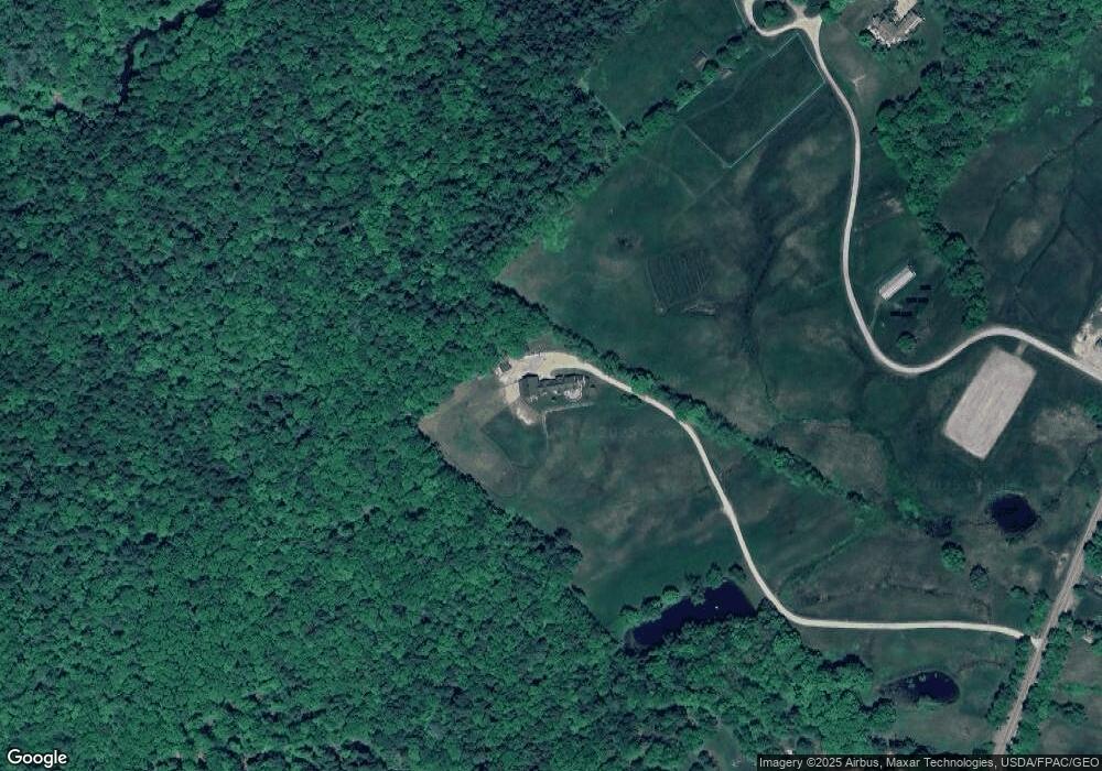 424 Lawrence Rd, Pownal, ME 04069 - photo 1