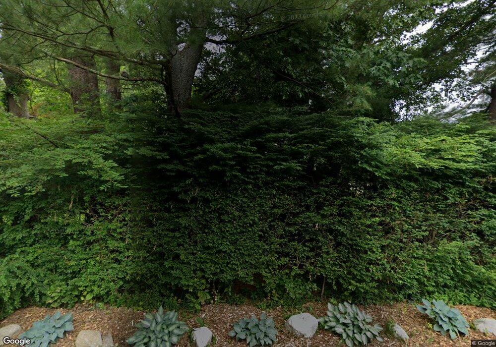 17 Wayfaring Rd, Norwalk, CT 06851 - photo 1