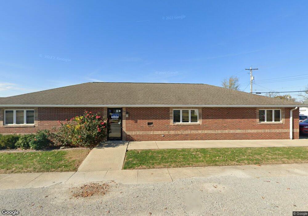 1002 W Jefferson Ave, Effingham, IL 62401 - photo 1
