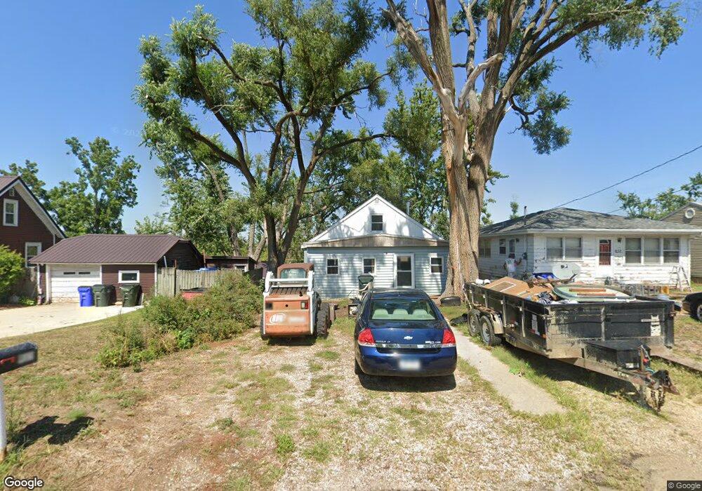 938 22nd Ave SW, Cedar Rapids, IA 52404 - photo 1