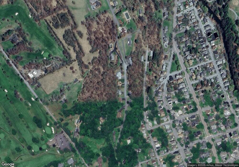 24 Putman St, Honesdale, PA 18431 - photo 1