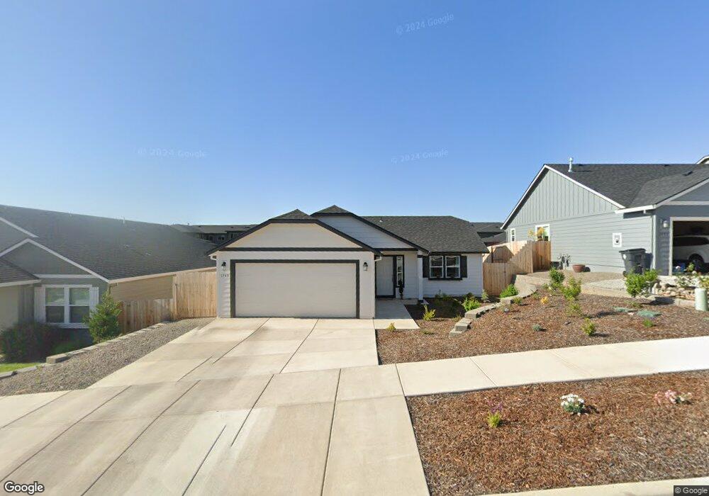 1743 Carrera Cir, Medford, OR 97504 - photo 1