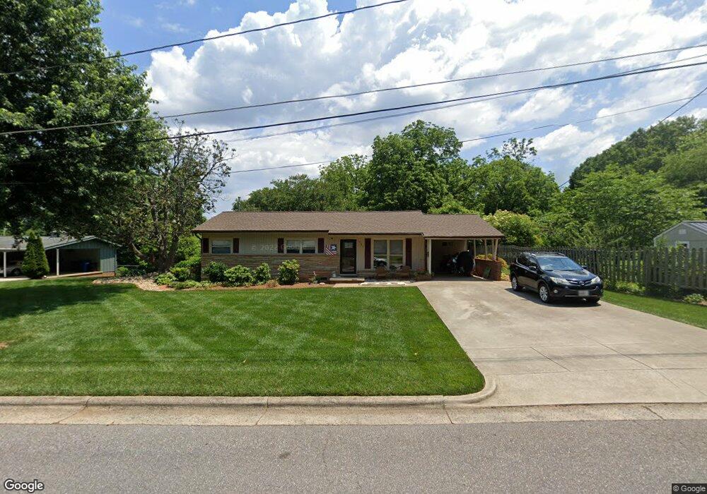 727 Georgia Ave, Statesville, NC 28677 - photo 1