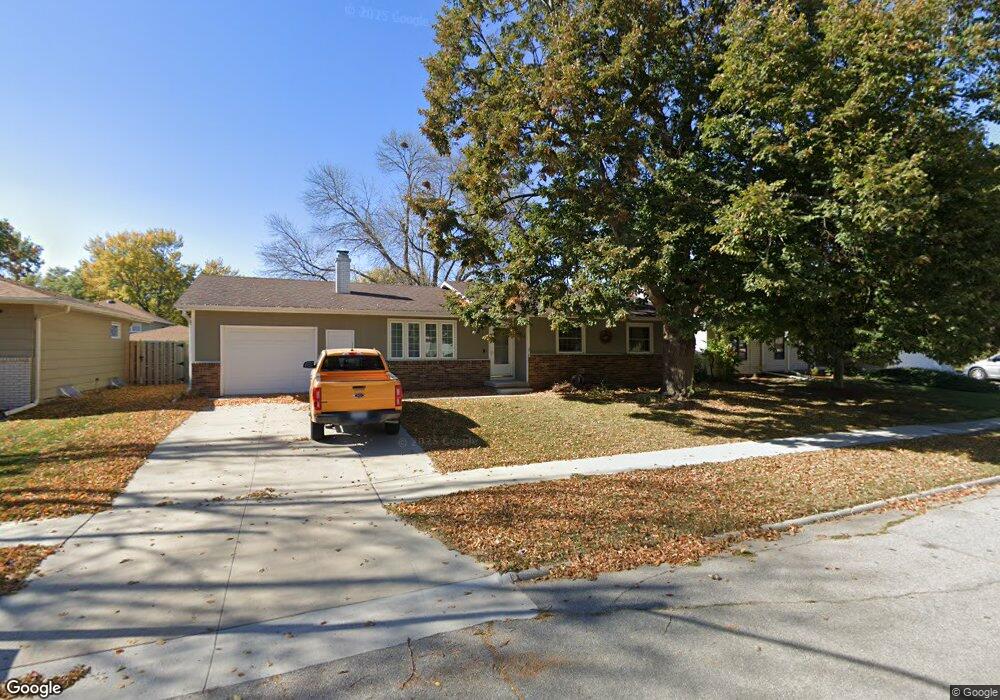 835 E 18th St N, Newton, IA 50208 - photo 1