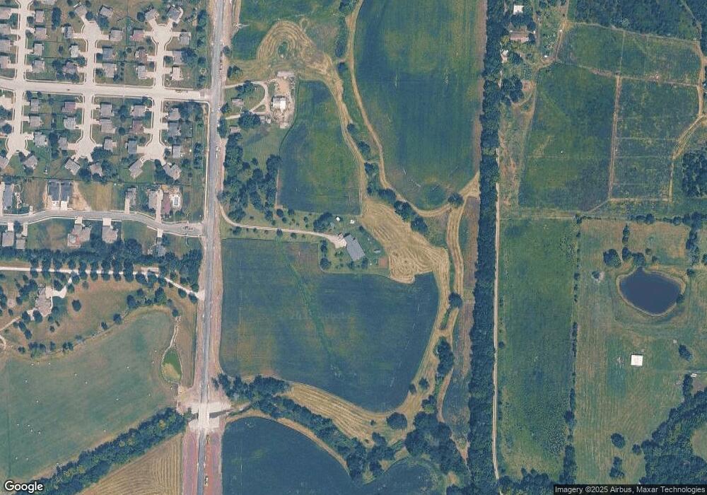 701 N Ward Rd, Raymore, MO 64083 - photo 1