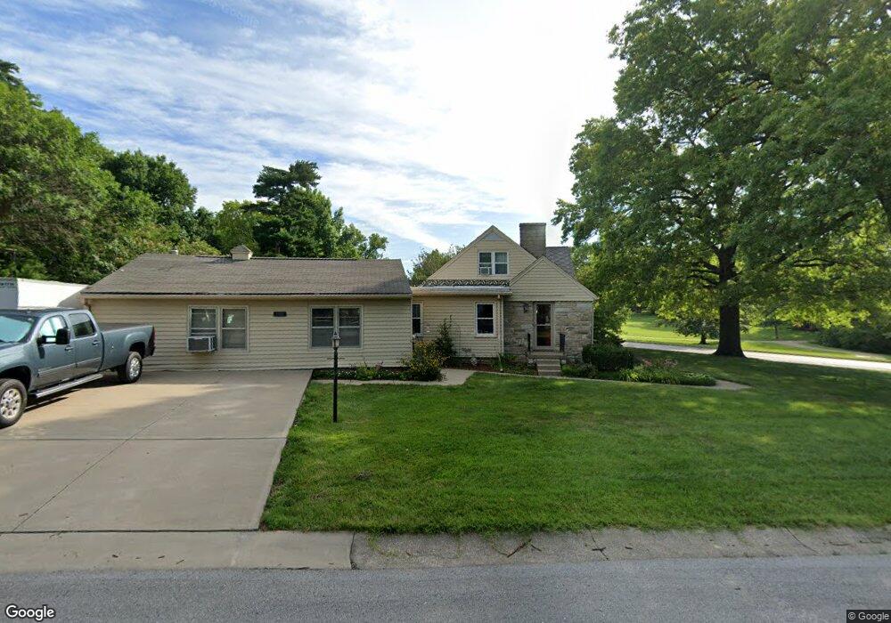 11106 Lecluyse Dr, Shawnee, KS 66203 - photo 1