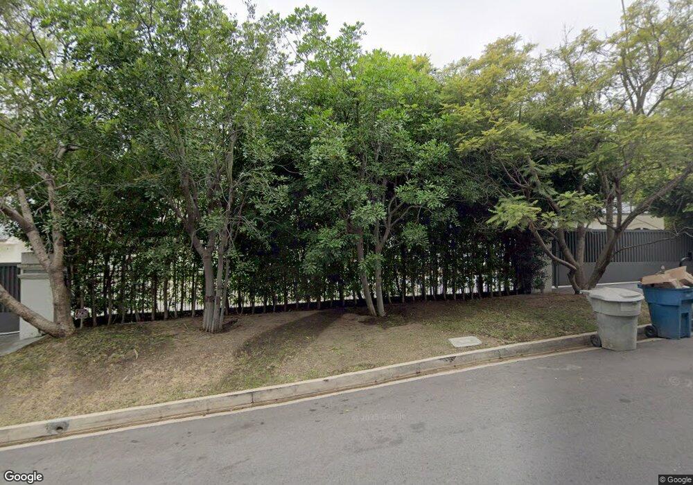 1071 Laurel Way, Beverly Hills, CA 90210 - photo 1