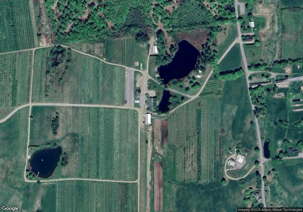 57 Alyson's Ln, Walpole, NH 03608 - photo 1