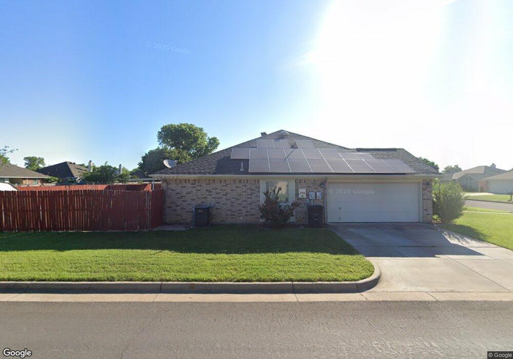 226 Preston Dr, Cleburne, TX 76033 - photo 1