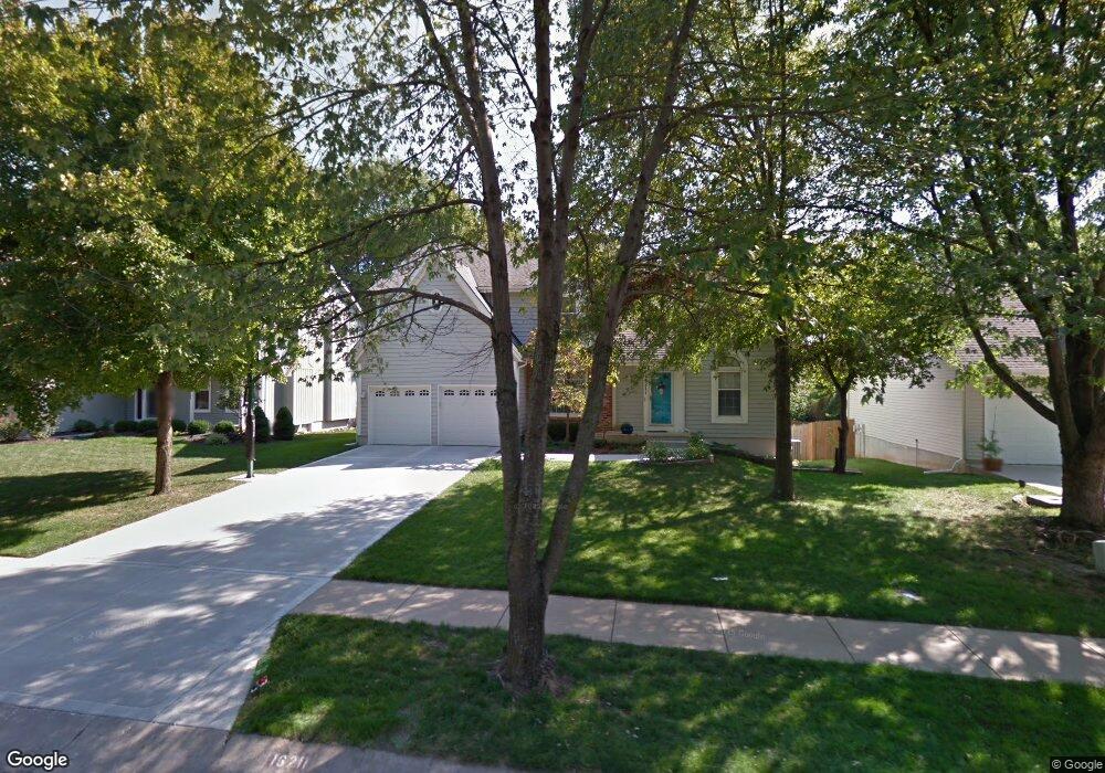 16211 W 80th Place, Lenexa, KS 66219 - photo 1