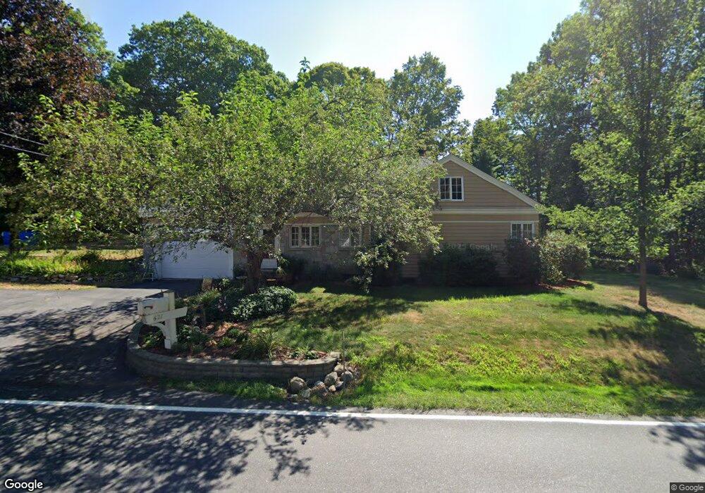 621 N Main St, Wolfeboro, NH 03894 - photo 1