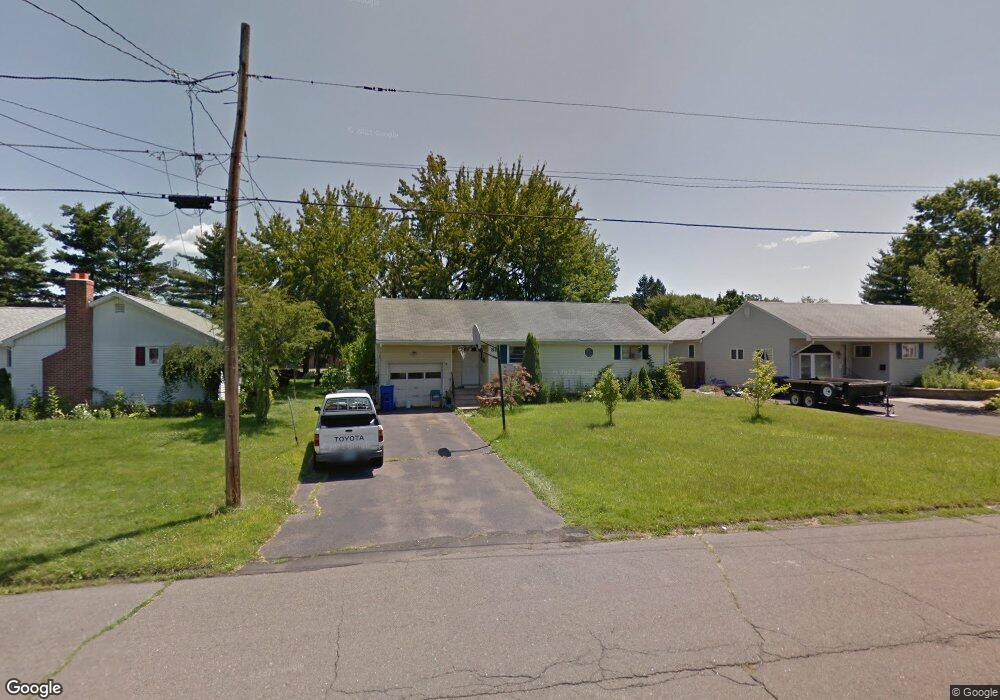 88 Michael Ln, Newington, CT 06111 - photo 1