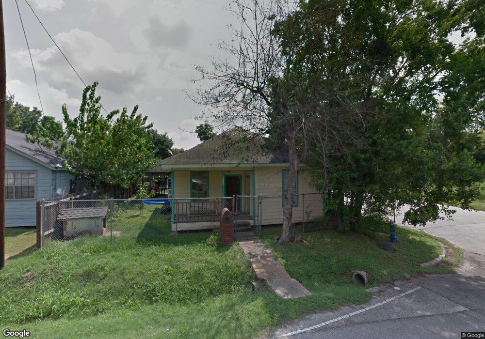 5102 Chapman St, Houston, TX 77009 - photo 1