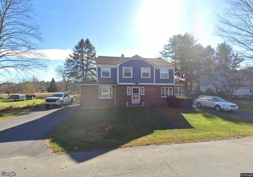 92 Queen St, Gorham, ME 04038 - photo 1