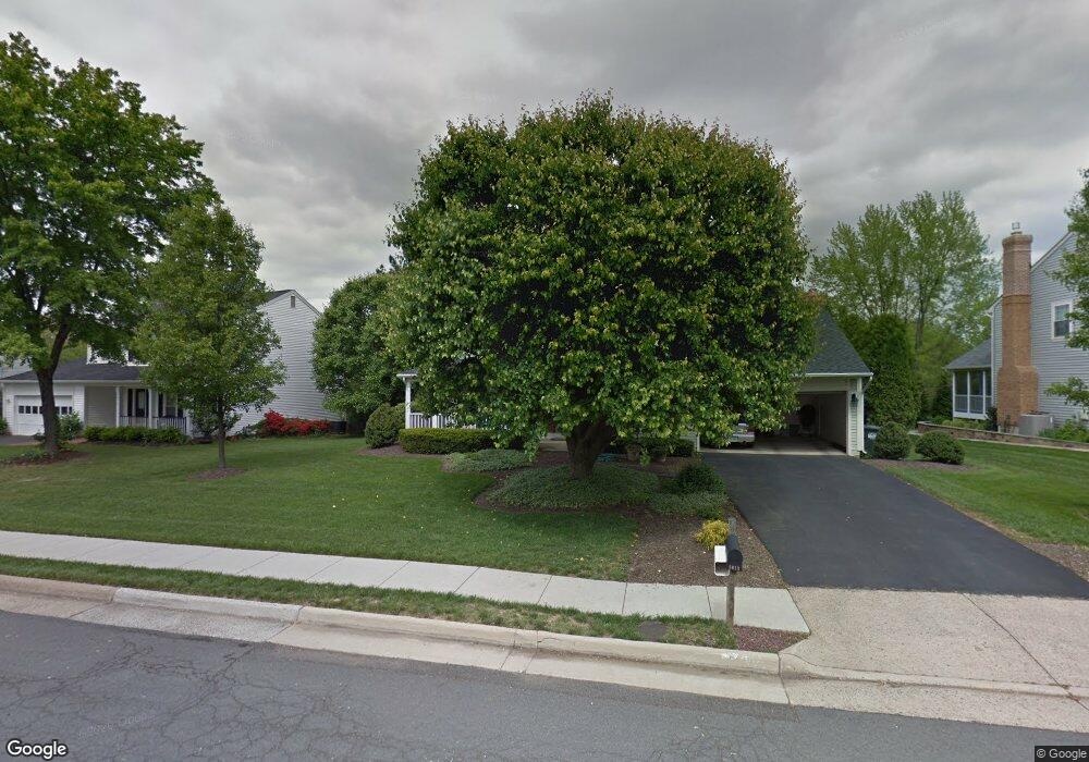 5613 Hampton Forest Way, Fairfax, VA 22030 - photo 1