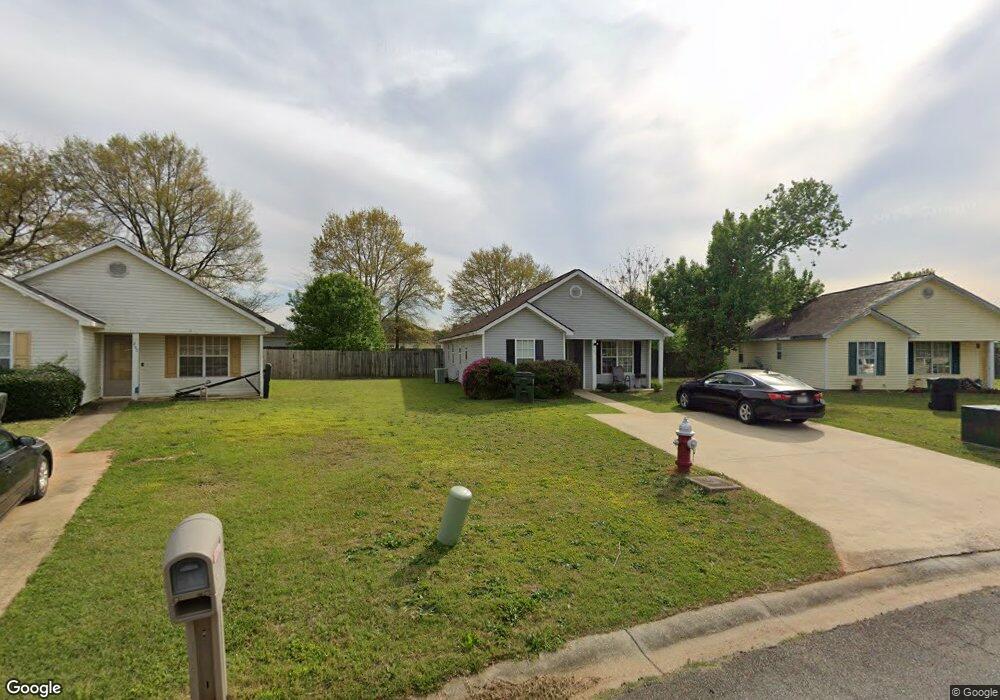 209 Worthington Ln, Warner Robins, GA 31088 - photo 1