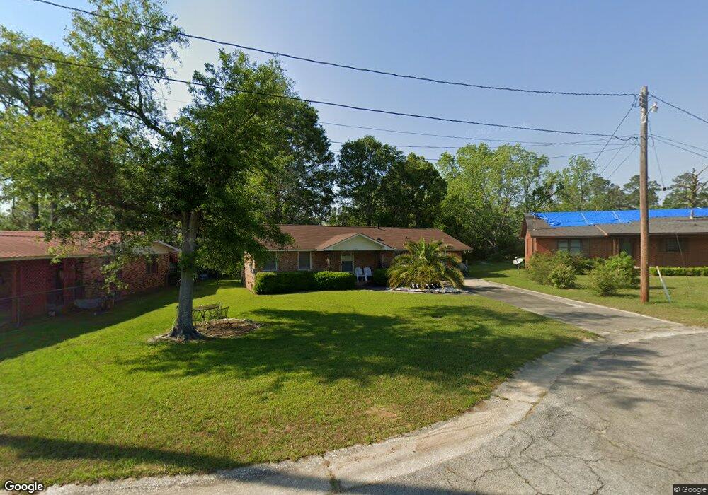 705 Kimbrough St, Douglas, GA 31533 - photo 1