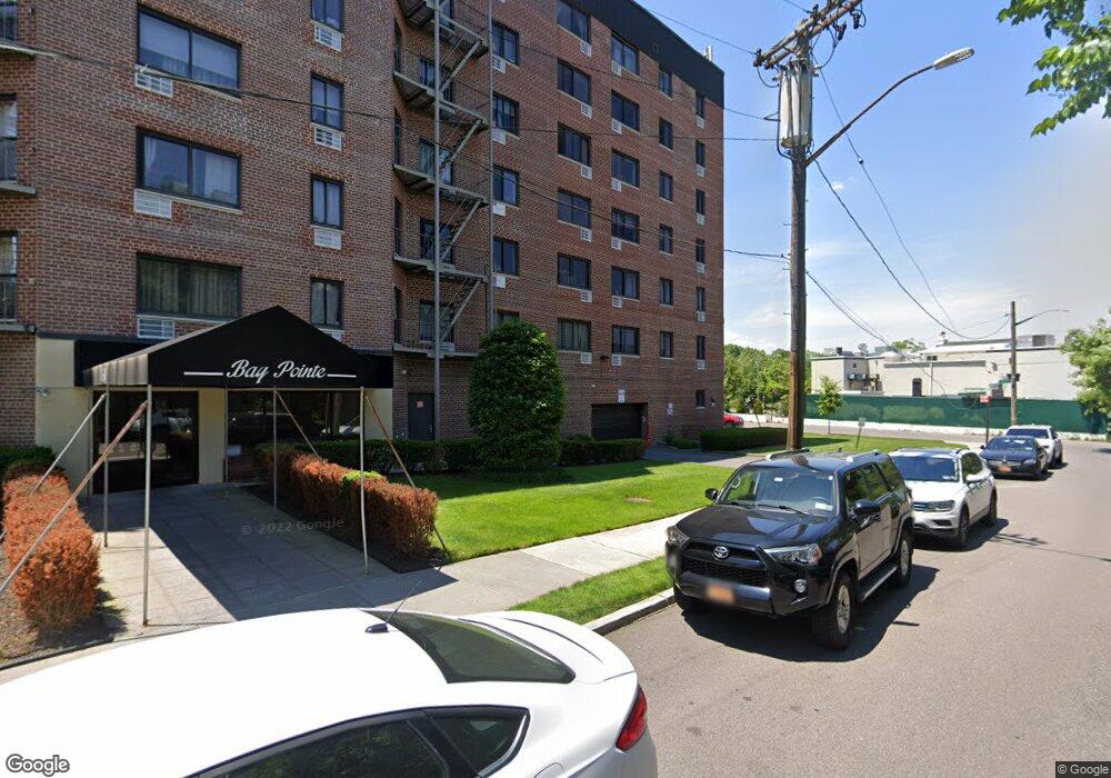 1520 202nd St unit 5J, Bayside, NY 11360 - photo 1