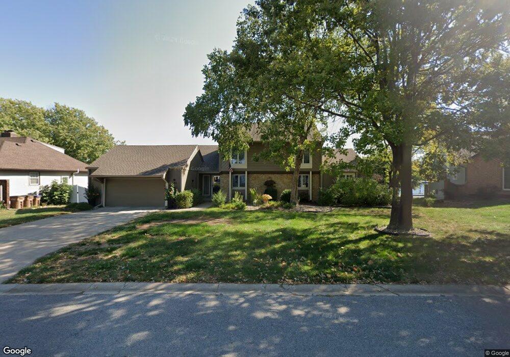 303 S Silver Top Ln, Raymore, MO 64083 - photo 1