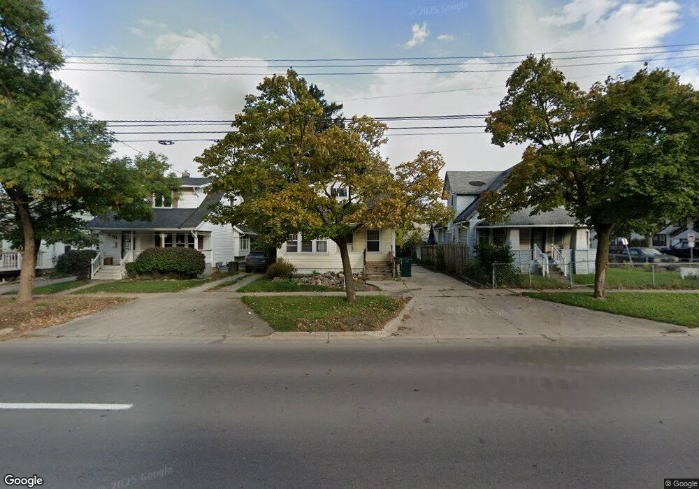 2115 S Martin Luther King jr Blvd, Lansing, MI 48910 - photo 1