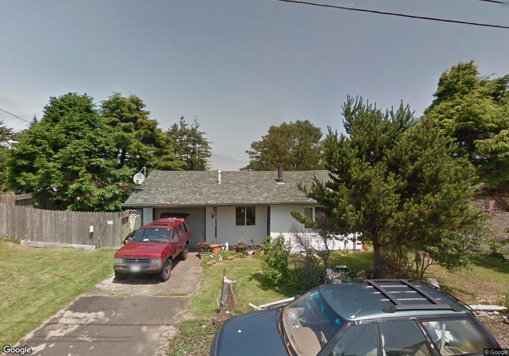 1149 SW 14th St, Lincoln City, OR 97367 - photo 1