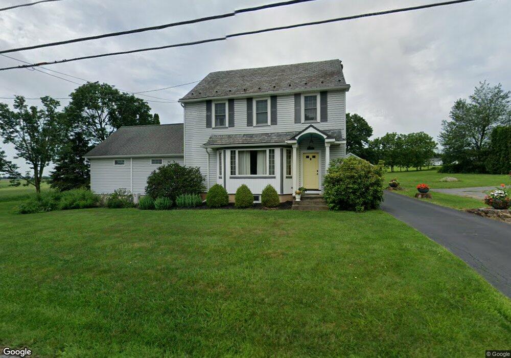 557 Monocacy Dr, Bath, PA 18014 - photo 1