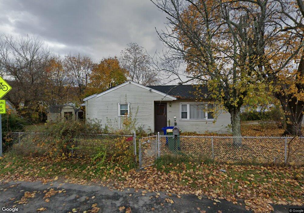 130 Meadowbrook Dr, Waterbury, CT 06706 - photo 1