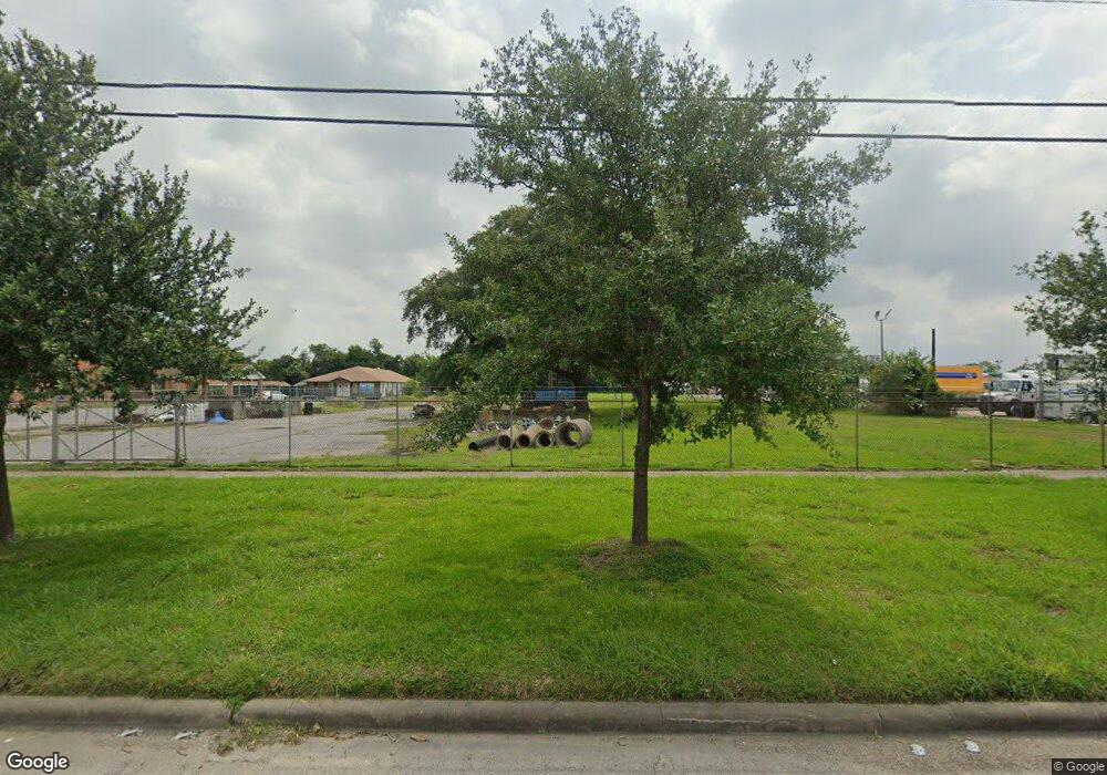 2121 Broadway St, Houston, TX 77012 - photo 1