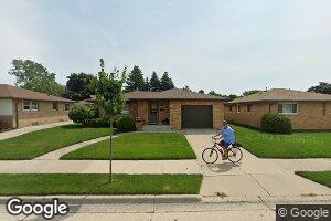 2607 S 14th St, Sheboygan, WI 53081
