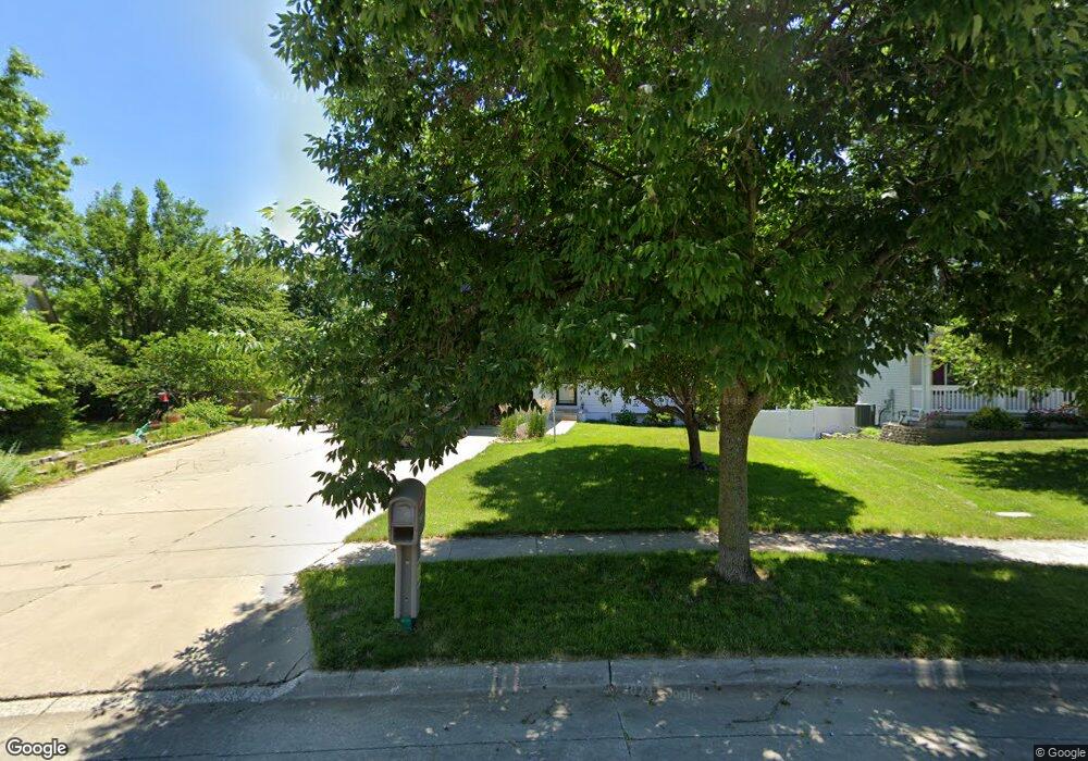 2339 E Philip St, Des Moines, IA 50320 - photo 1