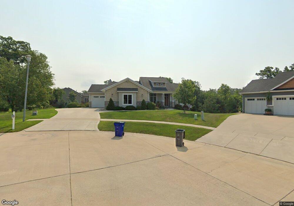 4516 Oak Creek Ct NE, Cedar Rapids, IA 52411 - photo 1