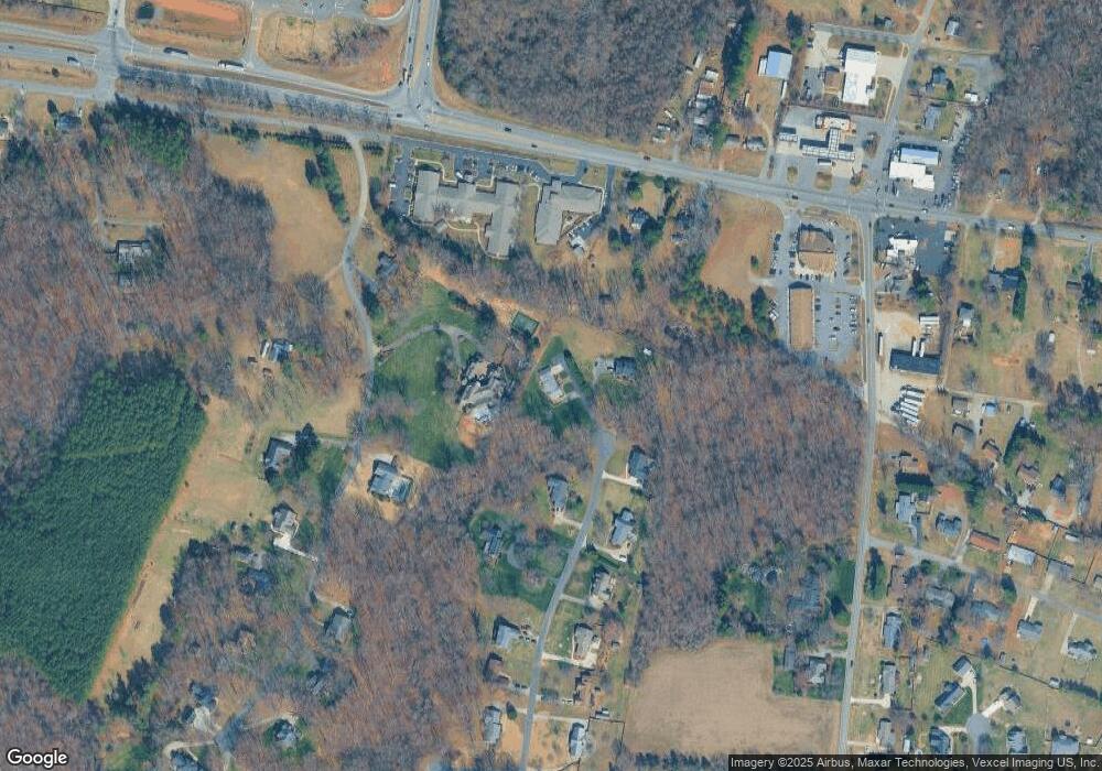 2661 Fines Creek Dr, Statesville, NC 28625 - photo 1