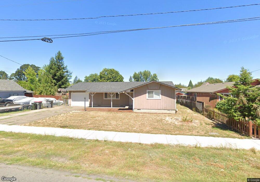 137 W Polk St, Carlton, OR 97111 - photo 1