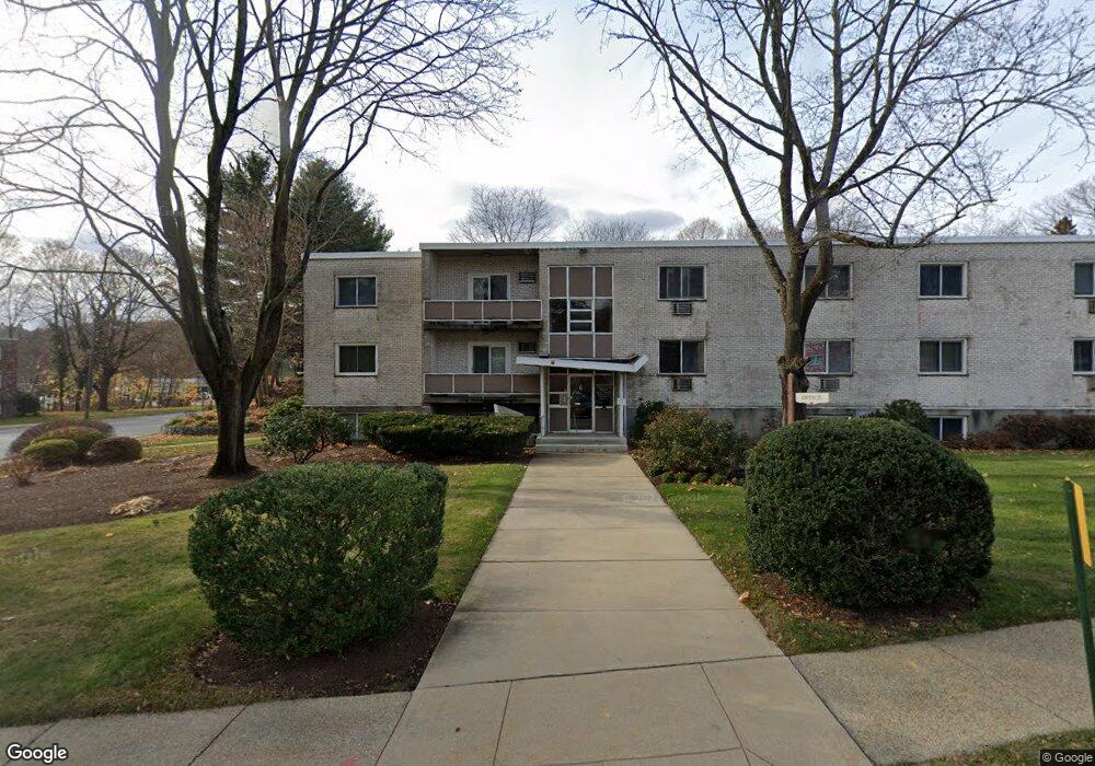 22 Jacqueline Rd unit E, Waltham, MA 02452 - photo 1