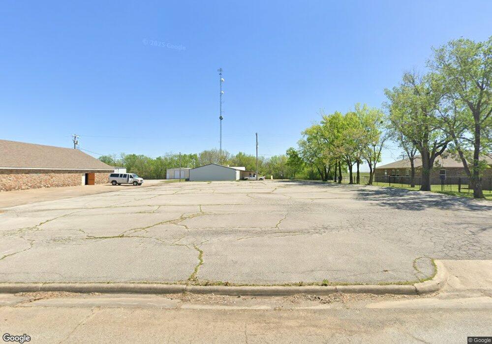 913 N 8th St, Sapulpa, OK 74066 - photo 1