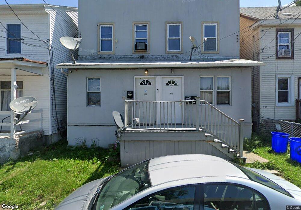 633 Lafayette Ct, Hazleton, PA 18201 - photo 1