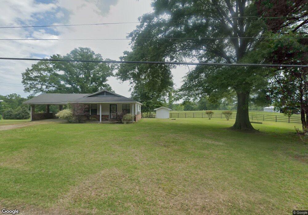 82 Red Holifield Rd, Laurel, MS 39443 - photo 1
