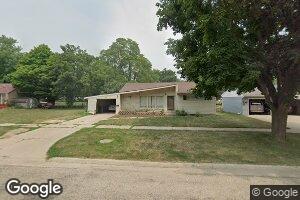 908 7th St, Sibley, IA 51249