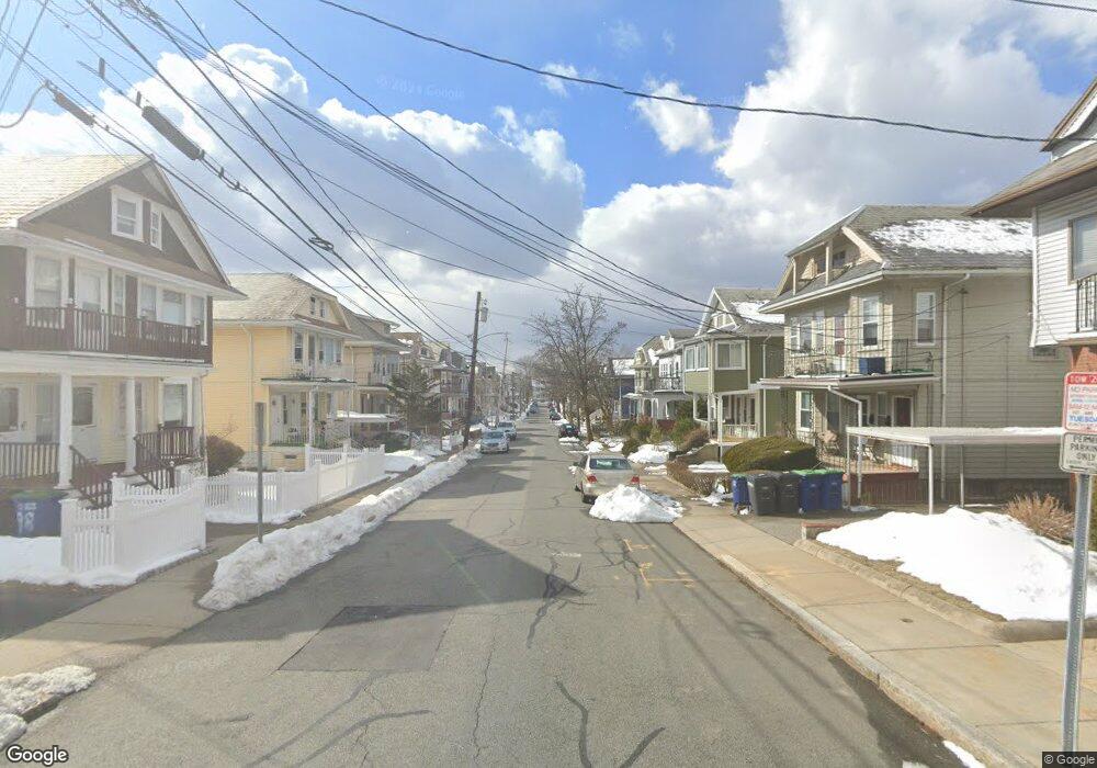 93 W Adams St unit 1, Somerville, MA 02144 - photo 1