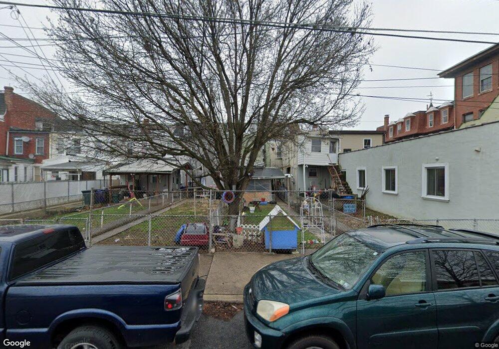 1052 N 8th St, Reading, PA 19604 - photo 1