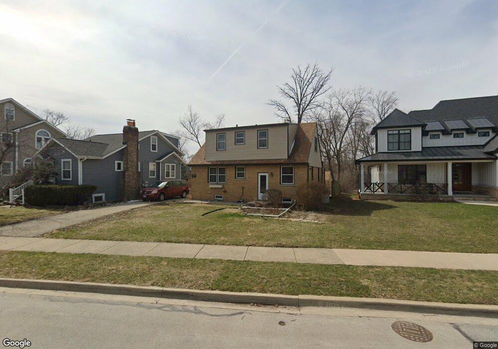 554 S Rex Blvd, Elmhurst, IL 60126 - photo 1