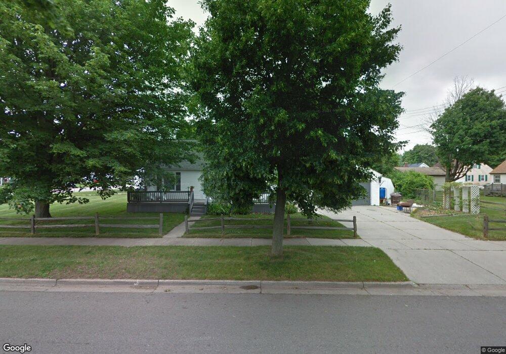 1001 Maplehill Ave, Lansing, MI 48910 - photo 1