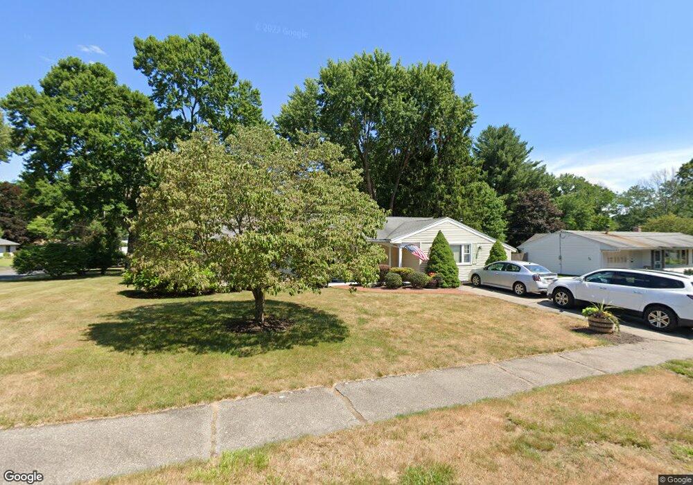 13 Myrna Rd, Framingham, MA 01701 - photo 1